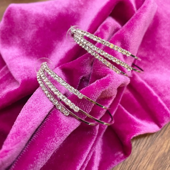 New Silver Rhinestone Fashion Earrings Double Hoop Earrings - Picture 5 of 5